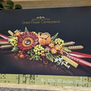 Lego Icons Dried Flower Centerpiece